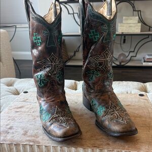 Corral Men’s 9.5 Western Embroidered Cross Leather Boots